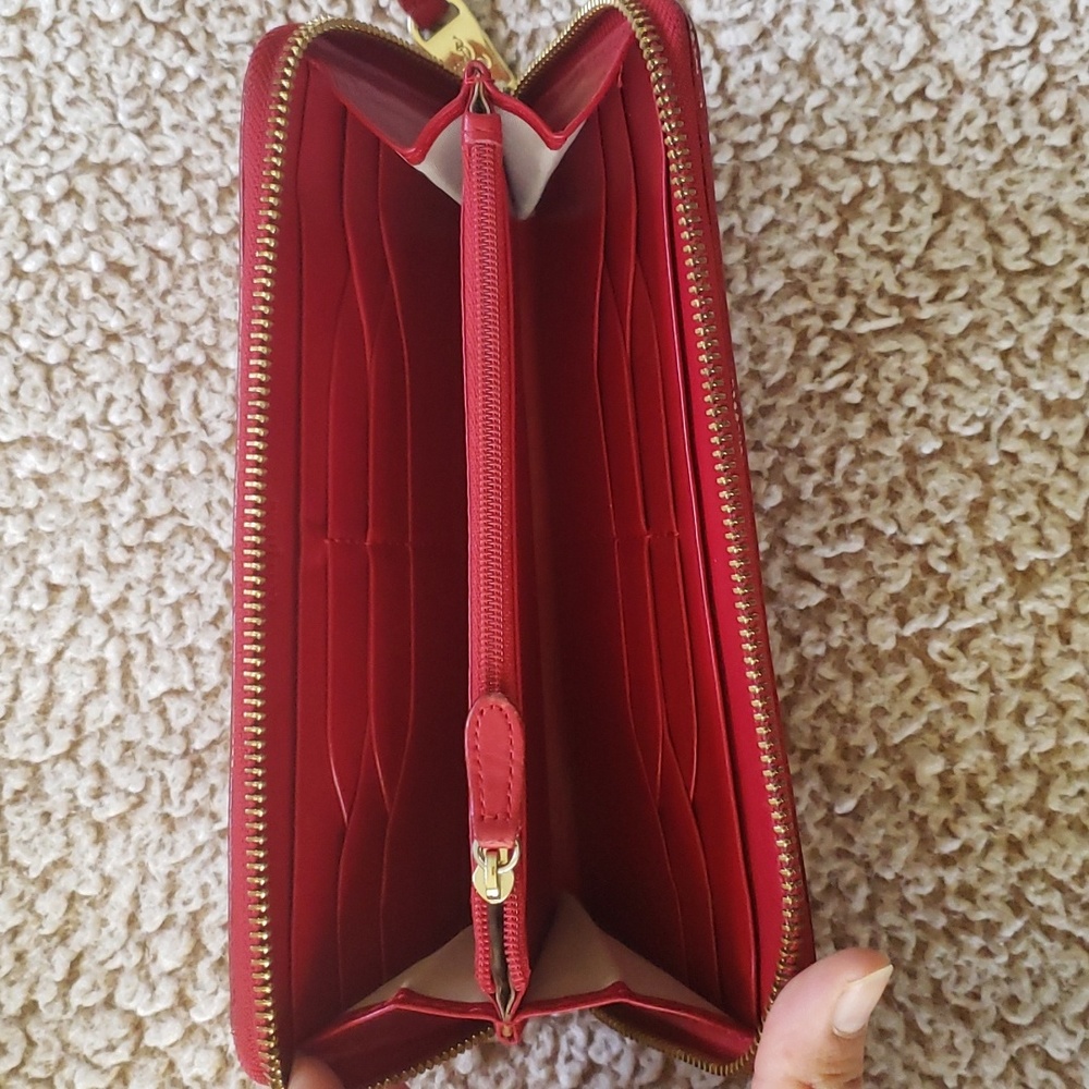 Wallet - Picture 3 of 4